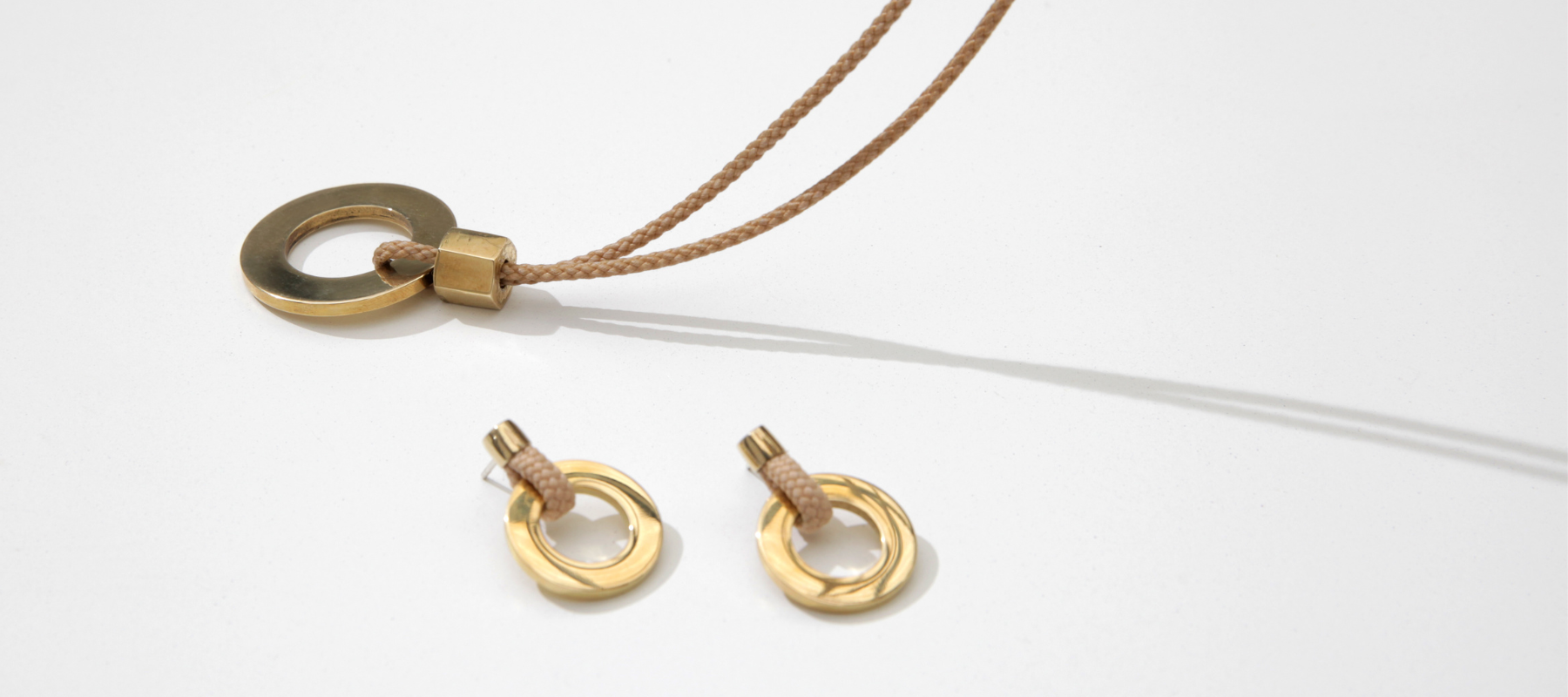 Pichulik | Bundles, produced in Cape Town, South Africa and crafted with rope and brass elements 