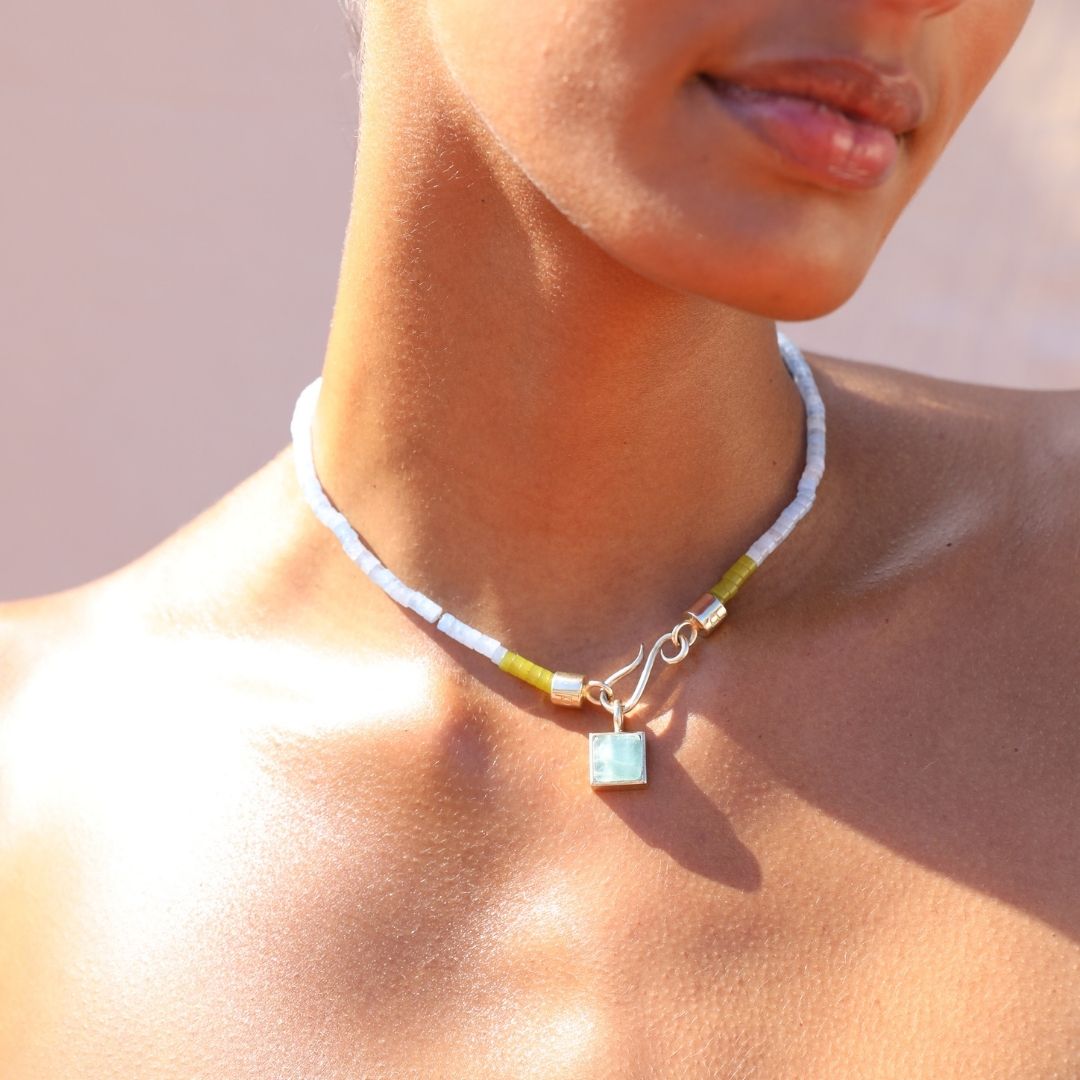 Rosa beaded necklace