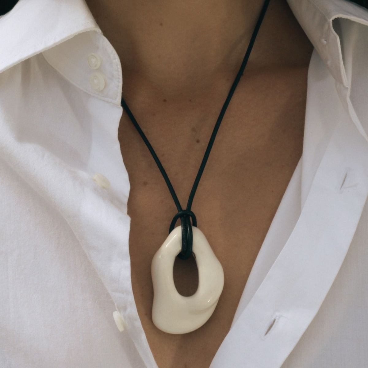 Sasso pendant