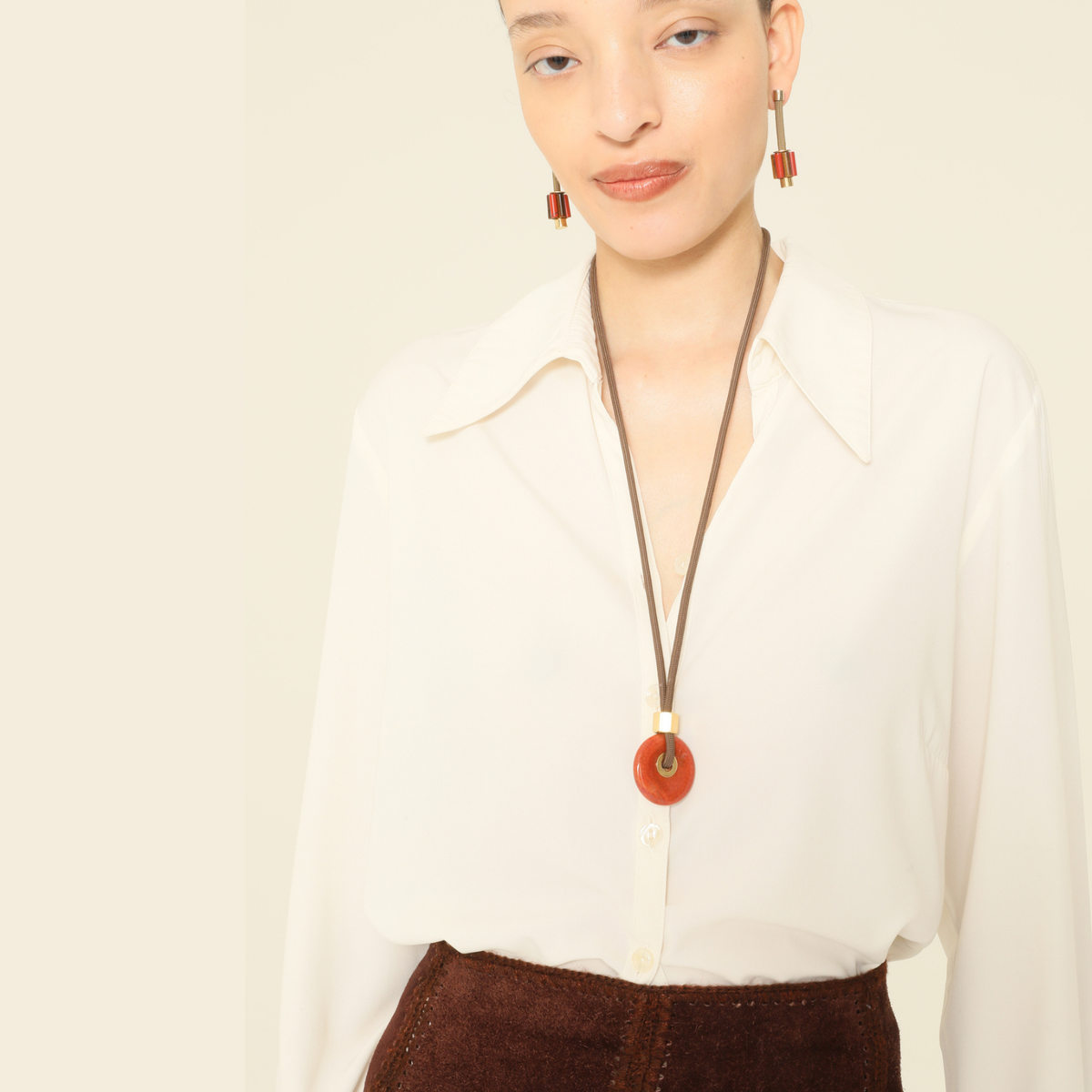 Suba pendant