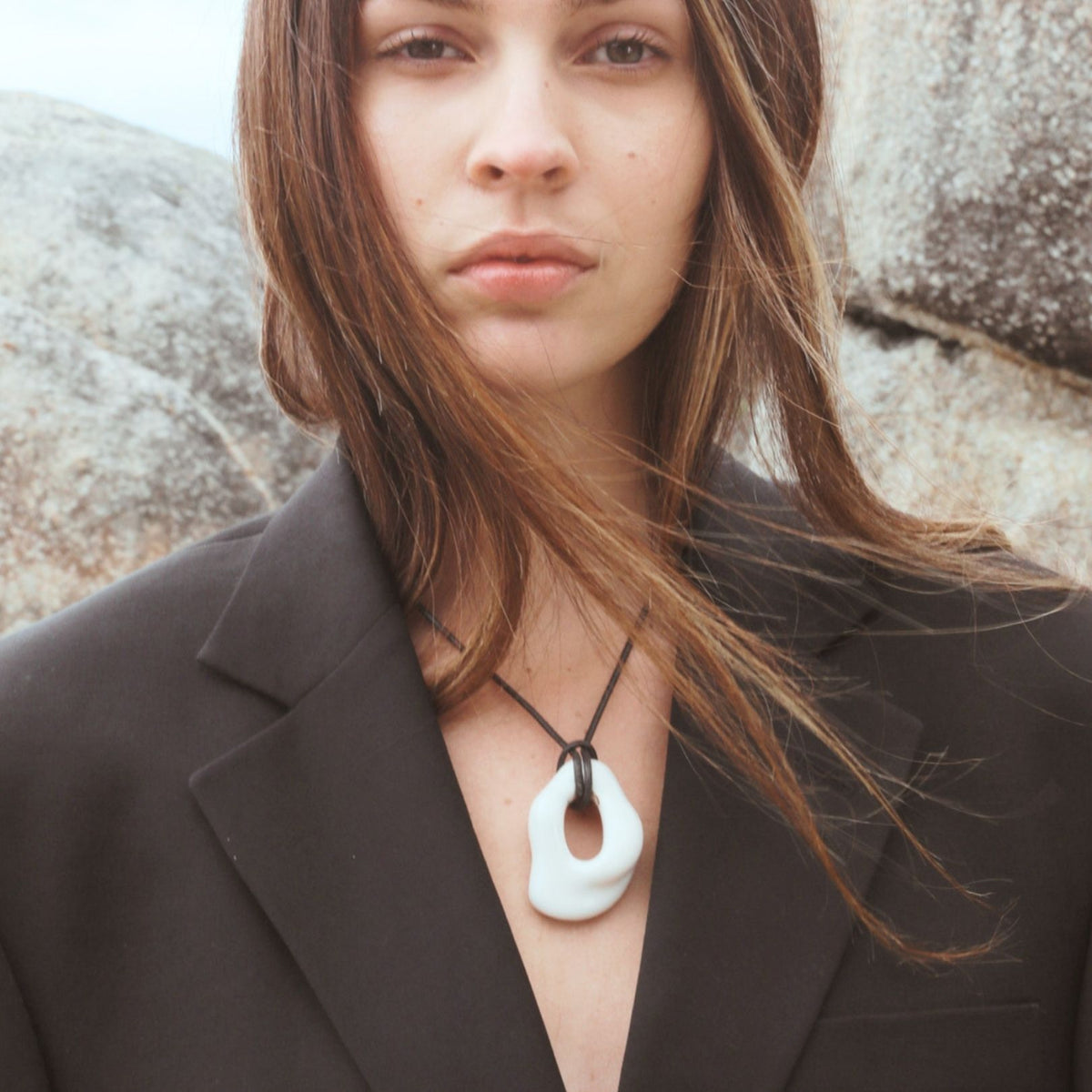 Sasso pendant