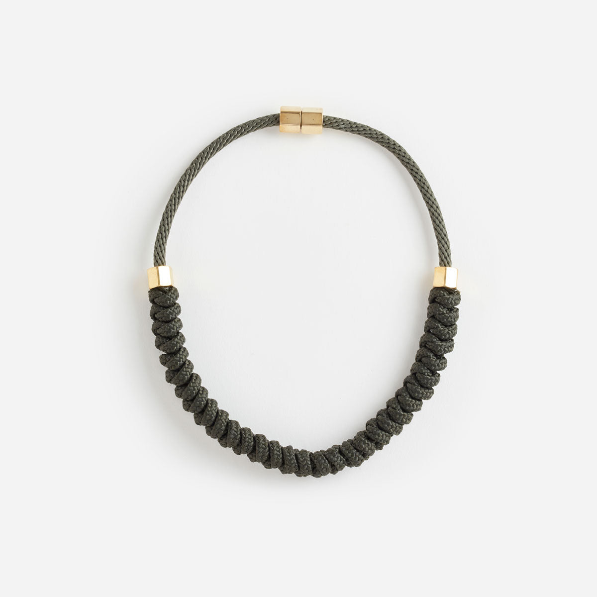 Cobra choker