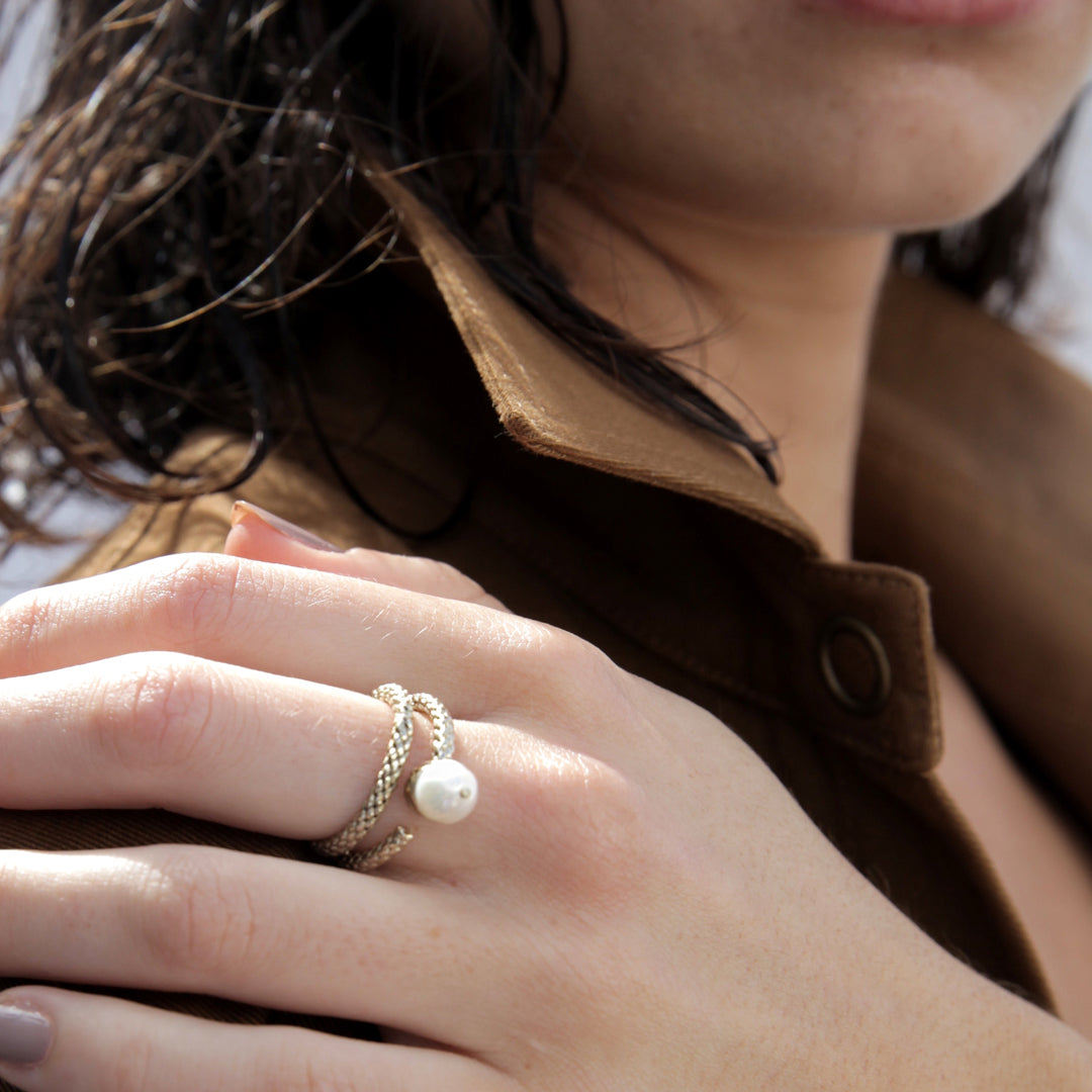 PICHULIK | Baci Ring crafted in Brass