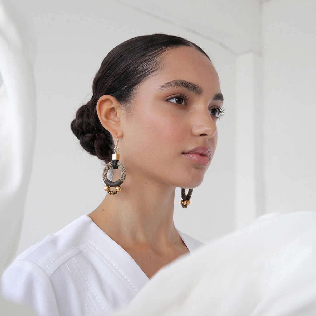 Pichulik | Alpha Earrings Rope and Gold Beads