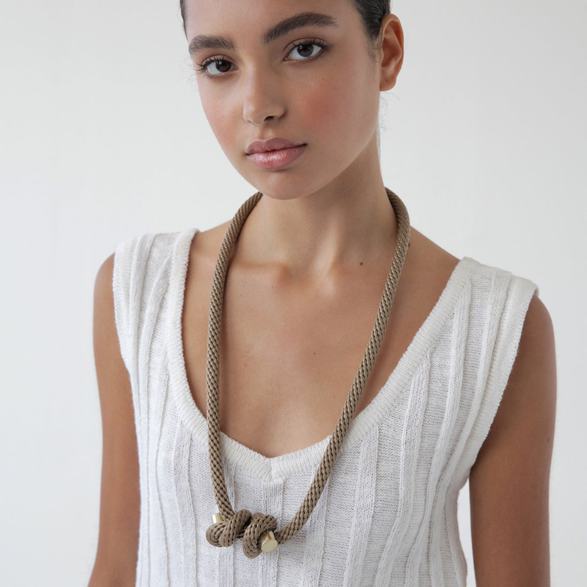 Pichulik | Sacred Knot Brass and Rope Choker Beige